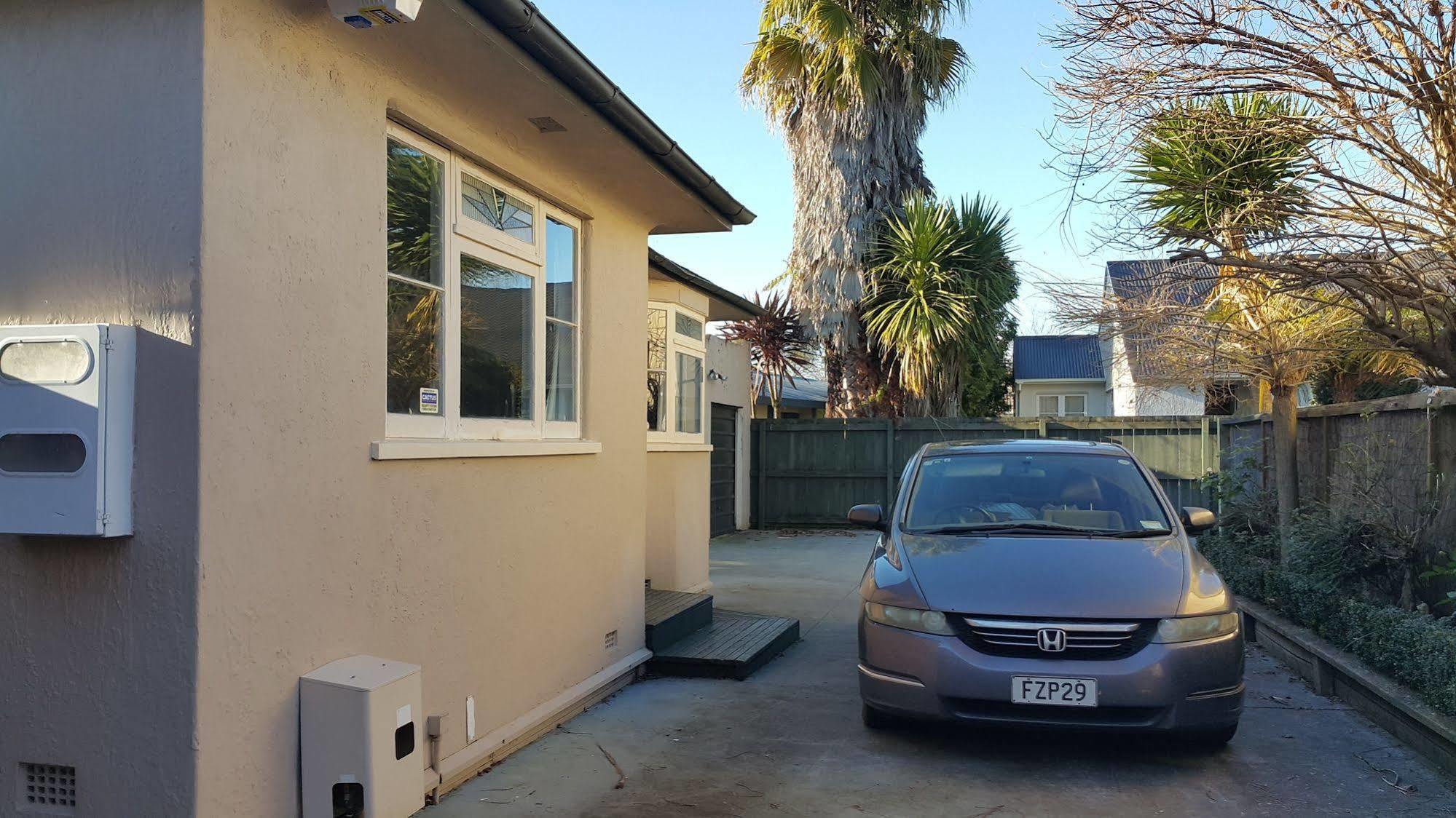 Holiday Homes On Grey St Hamilton Exterior photo